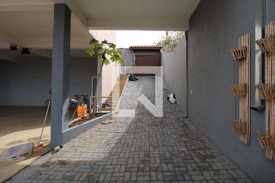 Garagem de casa à venda com 3 quartos, 112m² em Vila Nogueira, Campinas