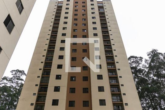 Fachada de apartamento para alugar com 2 quartos, 72m² em Parque Taboão, Taboão da Serra