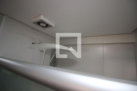 Banheiro Social de apartamento para alugar com 2 quartos, 62m² em Norte (águas Claras), Brasília