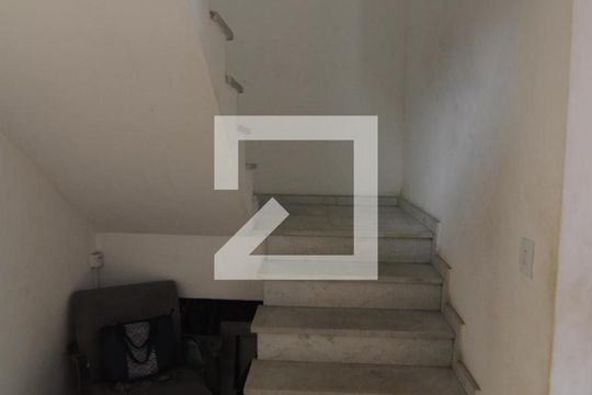 Escada de casa de condomínio à venda com 4 quartos, 150m² em Pechincha, Rio de Janeiro