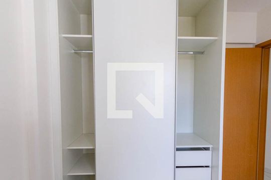 Quarto 1 de apartamento para alugar com 2 quartos, 54m² em Betânia, Belo Horizonte
