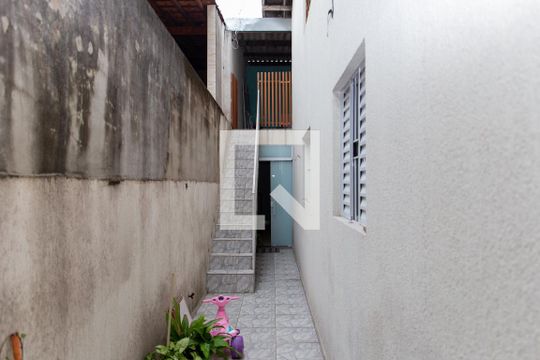 Quintal de casa à venda com 4 quartos, 300m² em Piraporinha, Diadema