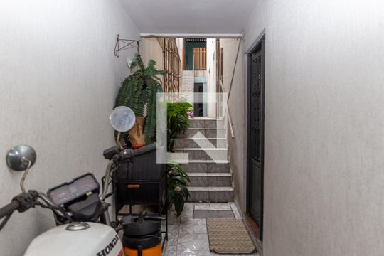 Escada de casa à venda com 4 quartos, 300m² em Piraporinha, Diadema