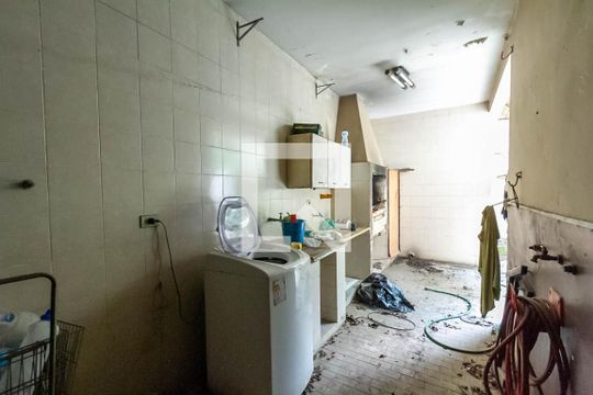 Área de Serviço de casa para alugar com 4 quartos, 250m² em Jardim do Mar, São Bernardo do Campo
