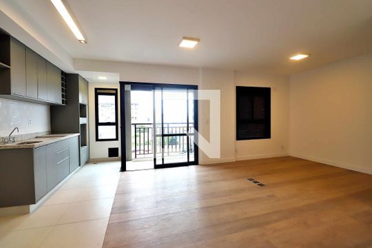 Sala de kitnet/studio para alugar com 1 quarto, 42m² em Campestre, Santo André