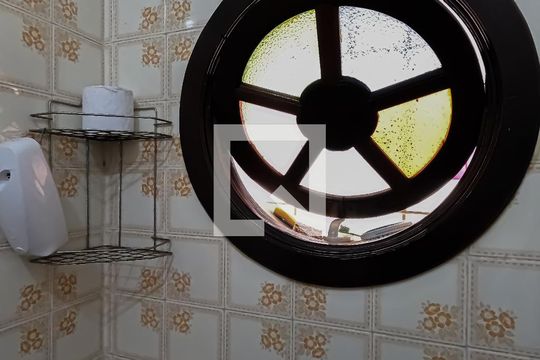 Lavabo de casa para alugar com 4 quartos, 200m² em Parque Renato Maia, Guarulhos