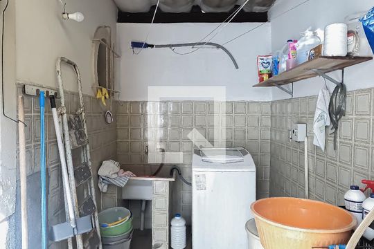 Área de Serviço de casa para alugar com 4 quartos, 200m² em Parque Renato Maia, Guarulhos