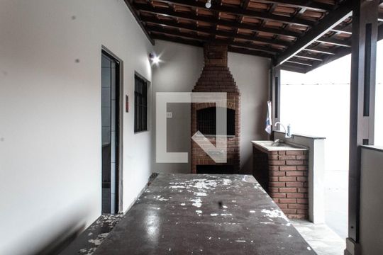 Área comum - Churrasqueira de casa de condomínio para alugar com 5 quartos, 250m² em Jardim Virginia, Guarujá