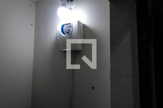 Sala de casa de condomínio para alugar com 5 quartos, 250m² em Jardim Virginia, Guarujá
