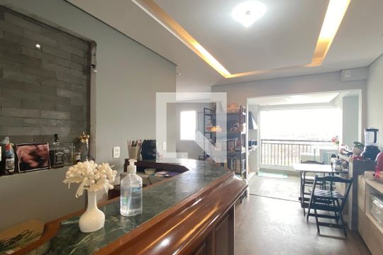 Sala de apartamento para alugar com 2 quartos, 72m² em Jardim Timbauhy/aldeia, Barueri