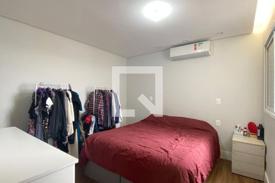 Suíte de apartamento para alugar com 2 quartos, 72m² em Jardim Timbauhy/aldeia, Barueri