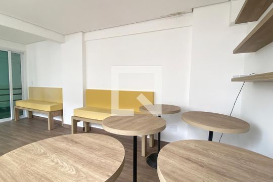 Área comum de apartamento para alugar com 2 quartos, 72m² em Jardim Timbauhy/aldeia, Barueri