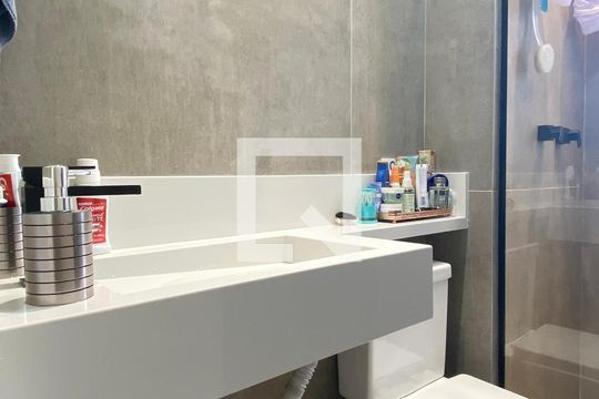 Banheiro da Suíte de apartamento para alugar com 2 quartos, 72m² em Jardim Timbauhy/aldeia, Barueri