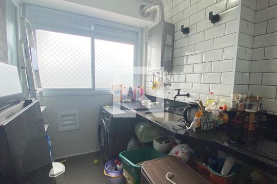 Área de Serviço de apartamento para alugar com 2 quartos, 72m² em Jardim Timbauhy/aldeia, Barueri