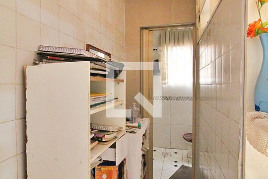 Corredor de casa à venda com 4 quartos, 340m² em Vila Camilópolis, Santo André