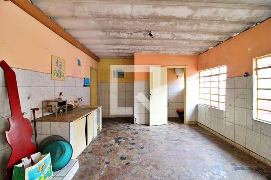 Área de Serviço 1 de casa à venda com 4 quartos, 340m² em Vila Camilópolis, Santo André