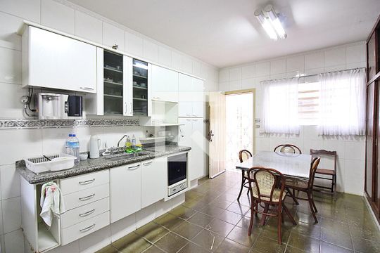 Cozinha de casa para alugar com 2 quartos, 171m² em Nova Petrópolis, São Bernardo do Campo