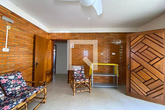 Sala de casa à venda com 4 quartos, 263m² em Padre Reus, São Leopoldo