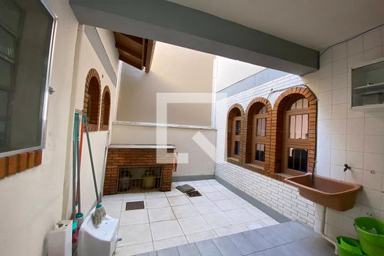 Lavanderia de casa à venda com 4 quartos, 263m² em Padre Reus, São Leopoldo