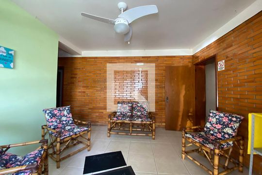 Sala de casa à venda com 4 quartos, 263m² em Padre Reus, São Leopoldo