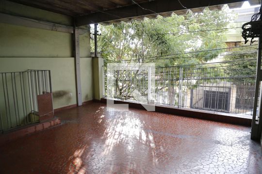 Varanda de casa à venda com 3 quartos, 125m² em Parque Maria Domitila, São Paulo