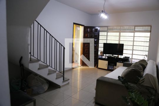 Sala de casa à venda com 3 quartos, 125m² em Parque Maria Domitila, São Paulo