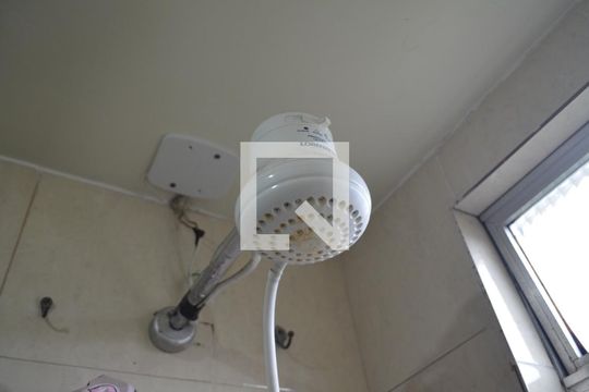 Banheiro Social de apartamento à venda com 2 quartos, 40m² em Taquara, Rio de Janeiro