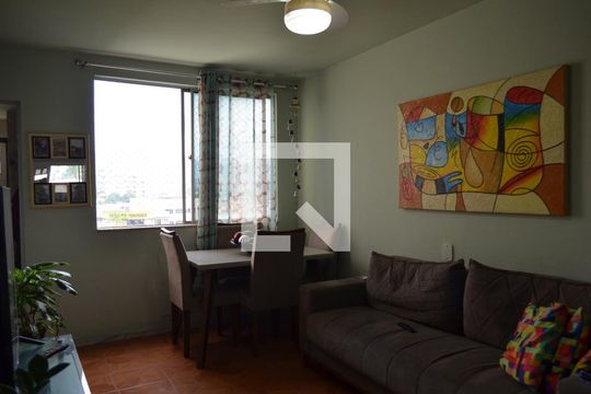 Sala de apartamento à venda com 2 quartos, 40m² em Taquara, Rio de Janeiro