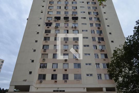 Fachada de apartamento à venda com 2 quartos, 40m² em Taquara, Rio de Janeiro
