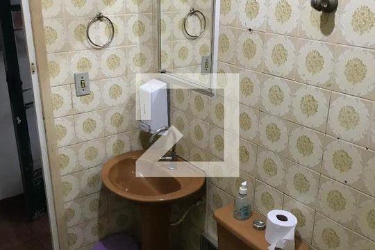 banheiro 4 de casa à venda com 4 quartos, 282m² em Padroeira, Osasco