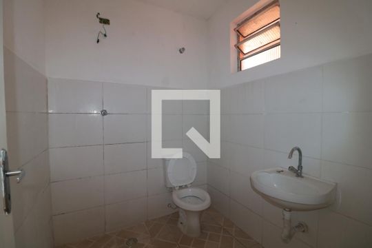 Banheiro de apartamento para alugar com 1 quarto, 50m² em Vila Bertioga, São Paulo