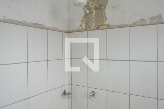 Banheiro de casa à venda com 5 quartos, 113m² em Centro, Campinas
