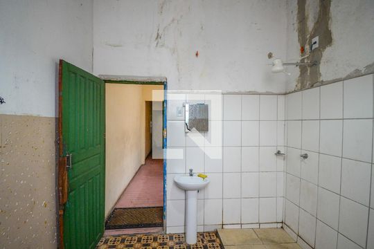 Banheiro de casa à venda com 5 quartos, 113m² em Centro, Campinas