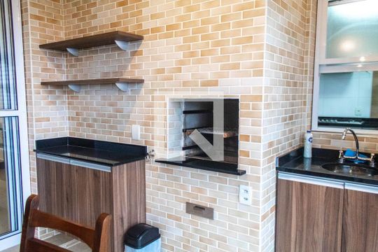 Sala de apartamento para alugar com 4 quartos, 160m² em Parque Enseada, Guarujá