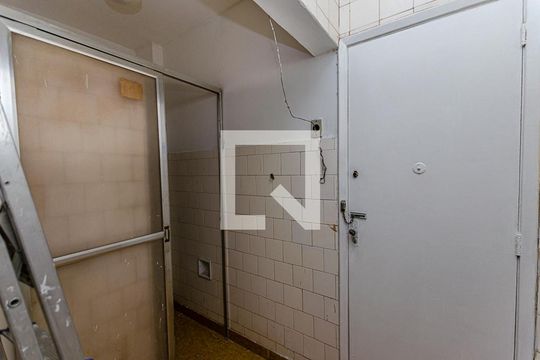 Área de Serviço de apartamento para alugar com 2 quartos, 80m² em Icaraí, Niterói