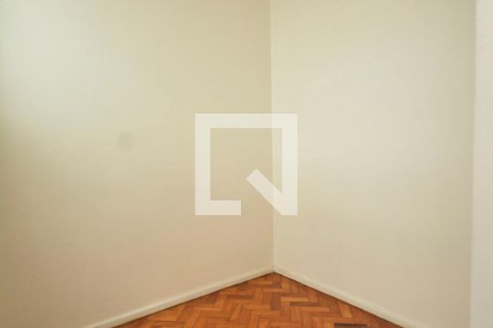 Quarto de Serviço de apartamento à venda com 3 quartos, 90m² em Botafogo, Rio de Janeiro