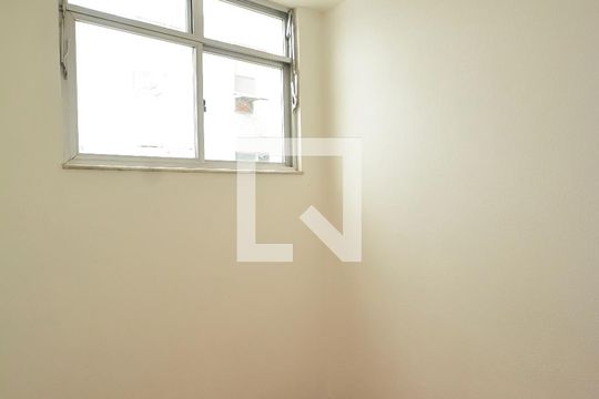 Quarto de Serviço de apartamento à venda com 3 quartos, 90m² em Botafogo, Rio de Janeiro