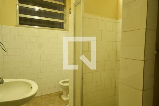 Banheiro Social de apartamento à venda com 3 quartos, 90m² em Botafogo, Rio de Janeiro