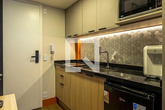 Sala/Cozinha de apartamento à venda com 1 quarto, 30m² em Sumarezinho, São Paulo