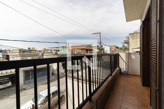 Varanda do Quarto 1 e 2 da Casa 1 de casa à venda com 5 quartos, 236m² em Parque Bristol, São Paulo