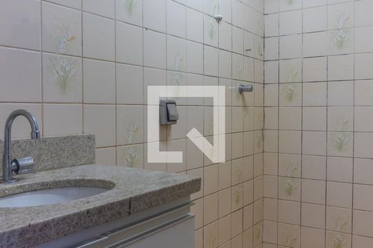 Banheiro Social de apartamento para alugar com 1 quarto, 45m² em Asa Norte, Brasília