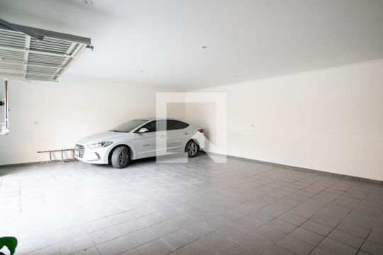 Garagem de casa para alugar com 2 quartos, 350m² em Jardim Sao Jose, São Paulo