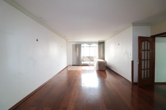 Sala de apartamento à venda com 3 quartos, 157m² em Cambuci, São Paulo
