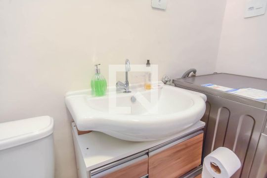 Banheiro de kitnet/studio à venda com 1 quarto, 30m² em Jardim Paulista, São Paulo