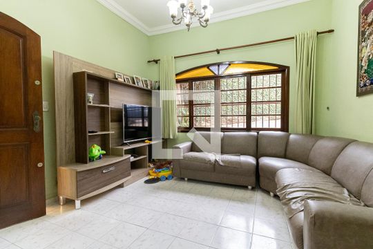 Sala de casa à venda com 4 quartos, 350m² em Vila Campo Grande, São Paulo