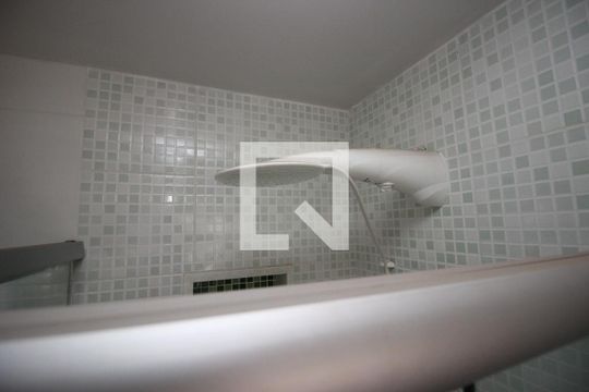 Banheiro Social de apartamento para alugar com 3 quartos, 89m² em Asa Sul, Brasília