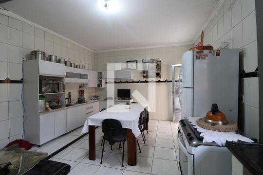 Cozinha 1 de casa para alugar com 4 quartos, 650m² em Parque Jurema, Guarulhos