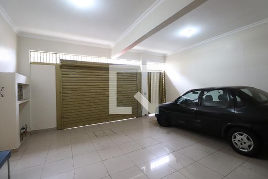 Garagem de casa para alugar com 4 quartos, 650m² em Parque Jurema, Guarulhos