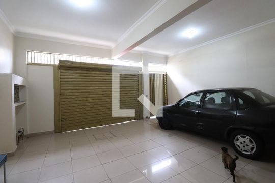 Garagem de casa para alugar com 4 quartos, 650m² em Parque Jurema, Guarulhos