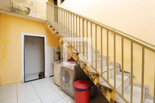 Lavanderia de casa para alugar com 4 quartos, 650m² em Parque Jurema, Guarulhos